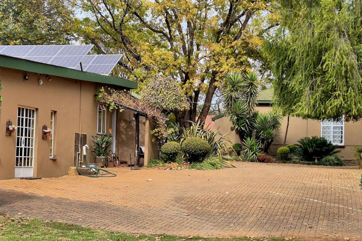 House For Sale in Lydenburg Central - Photo 4