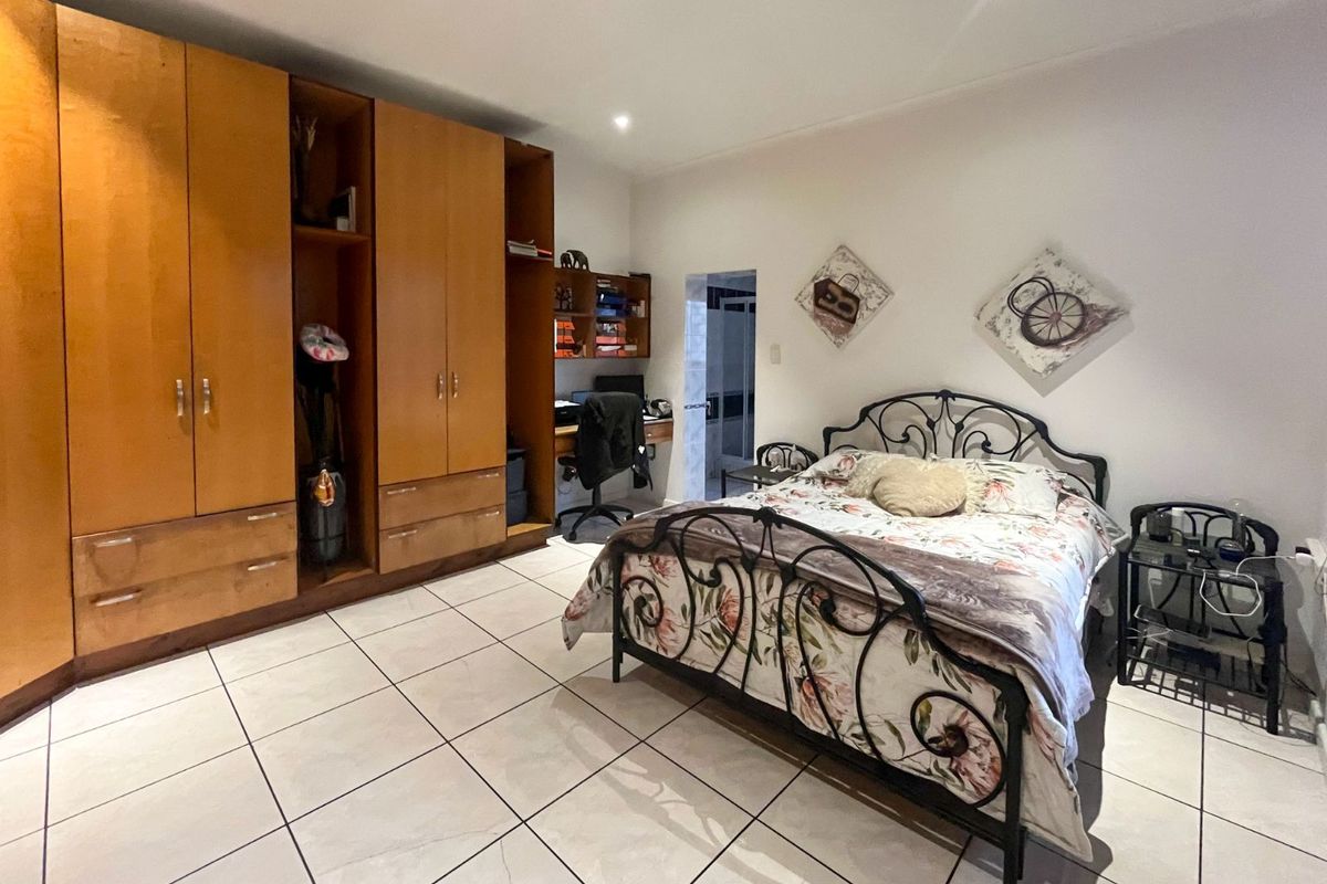House For Sale in Levallia - Photo 5