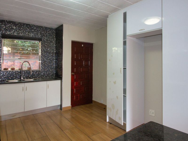 Apartment For Sale in Ferndale - Photo 5
