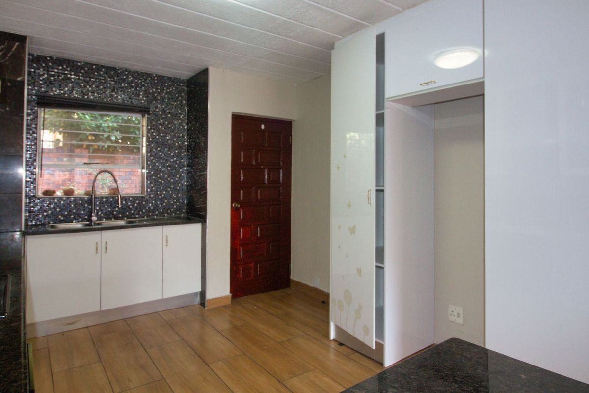 Apartment For Sale in Ferndale - Photo 5