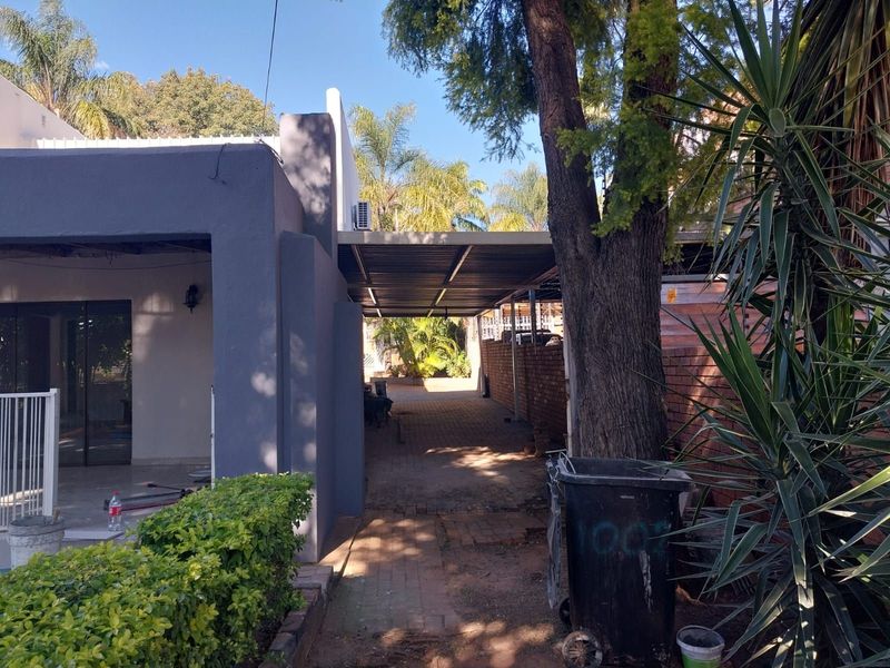 House For Sale in Montana Park - Photo 2