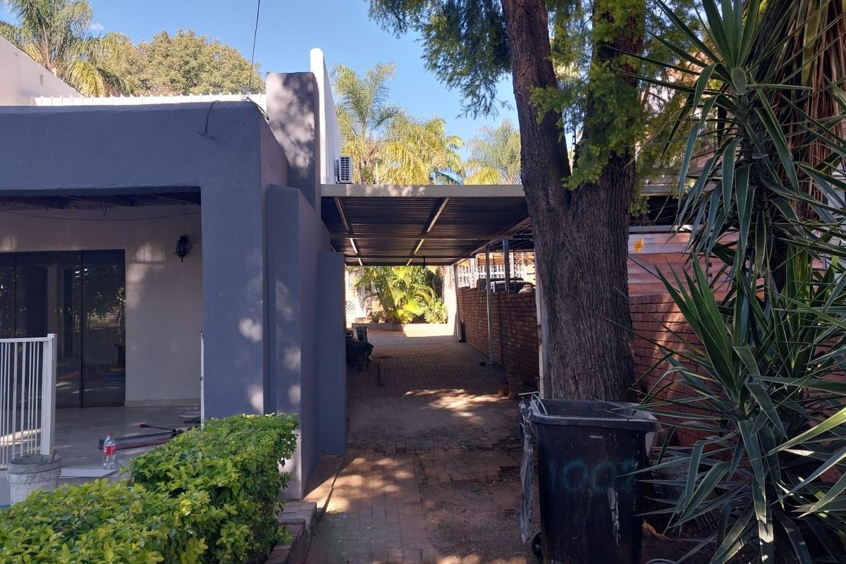 House For Sale in Montana Park - Photo 2