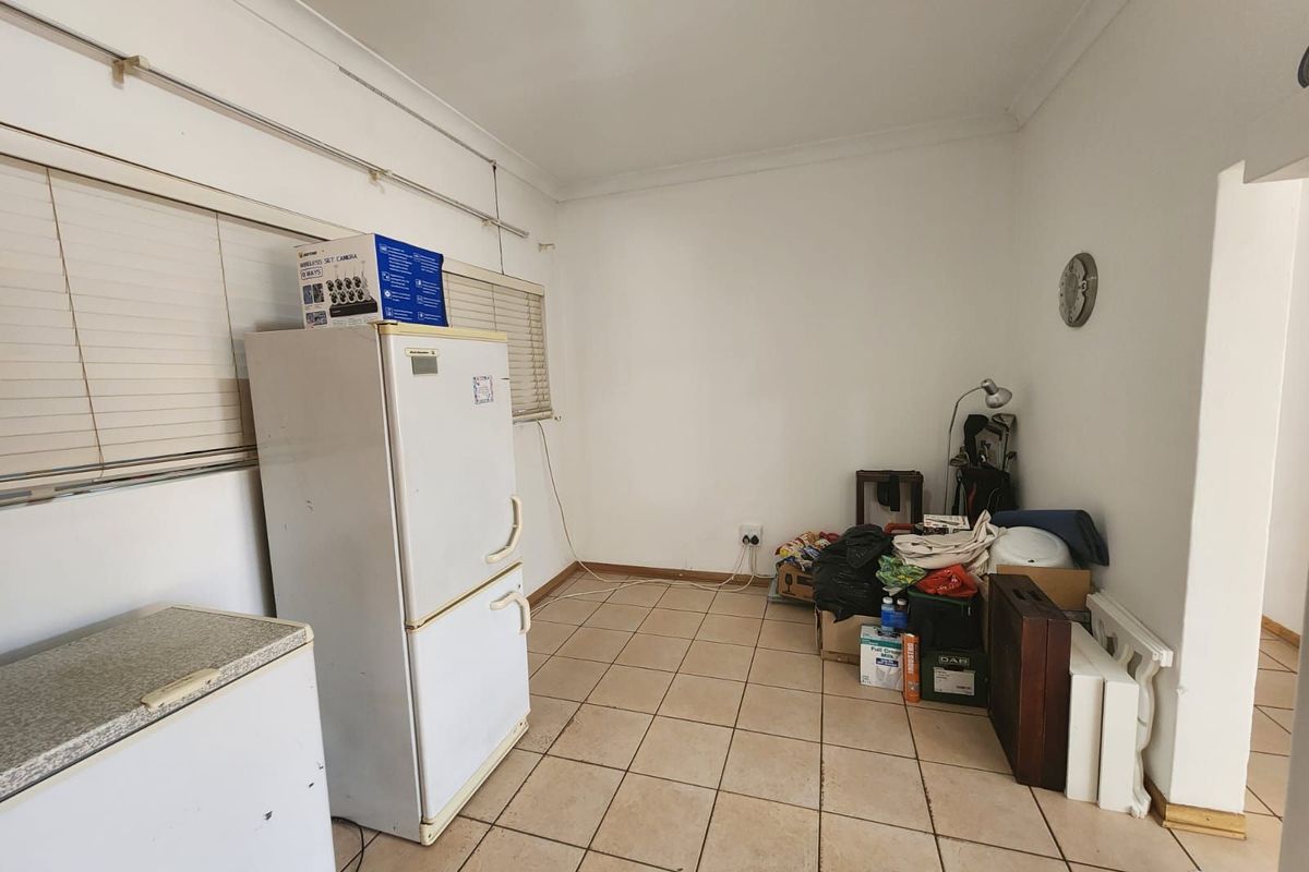 House For Sale in Hadison Park - Photo 4