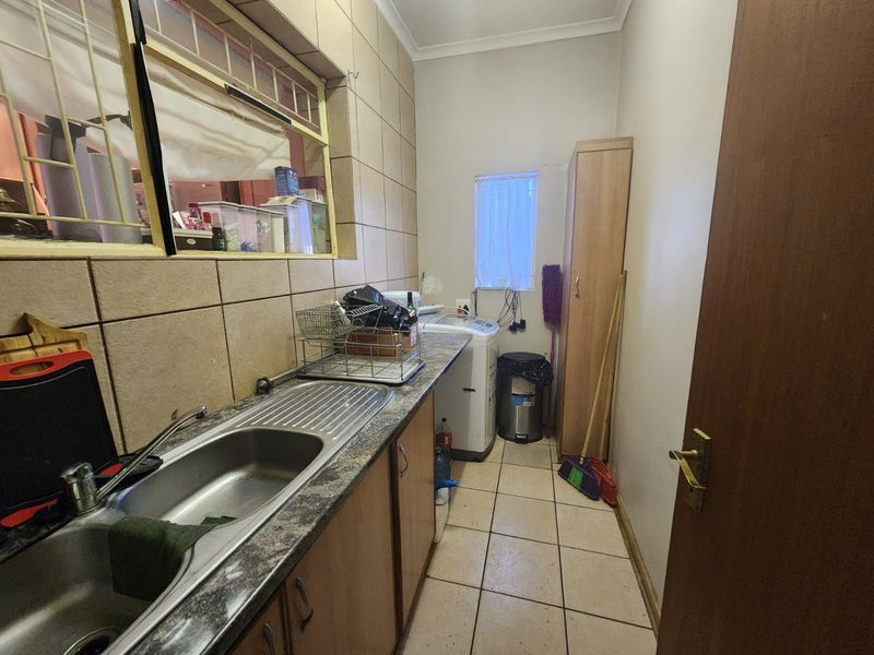 House For Sale in Hadison Park - Photo 5