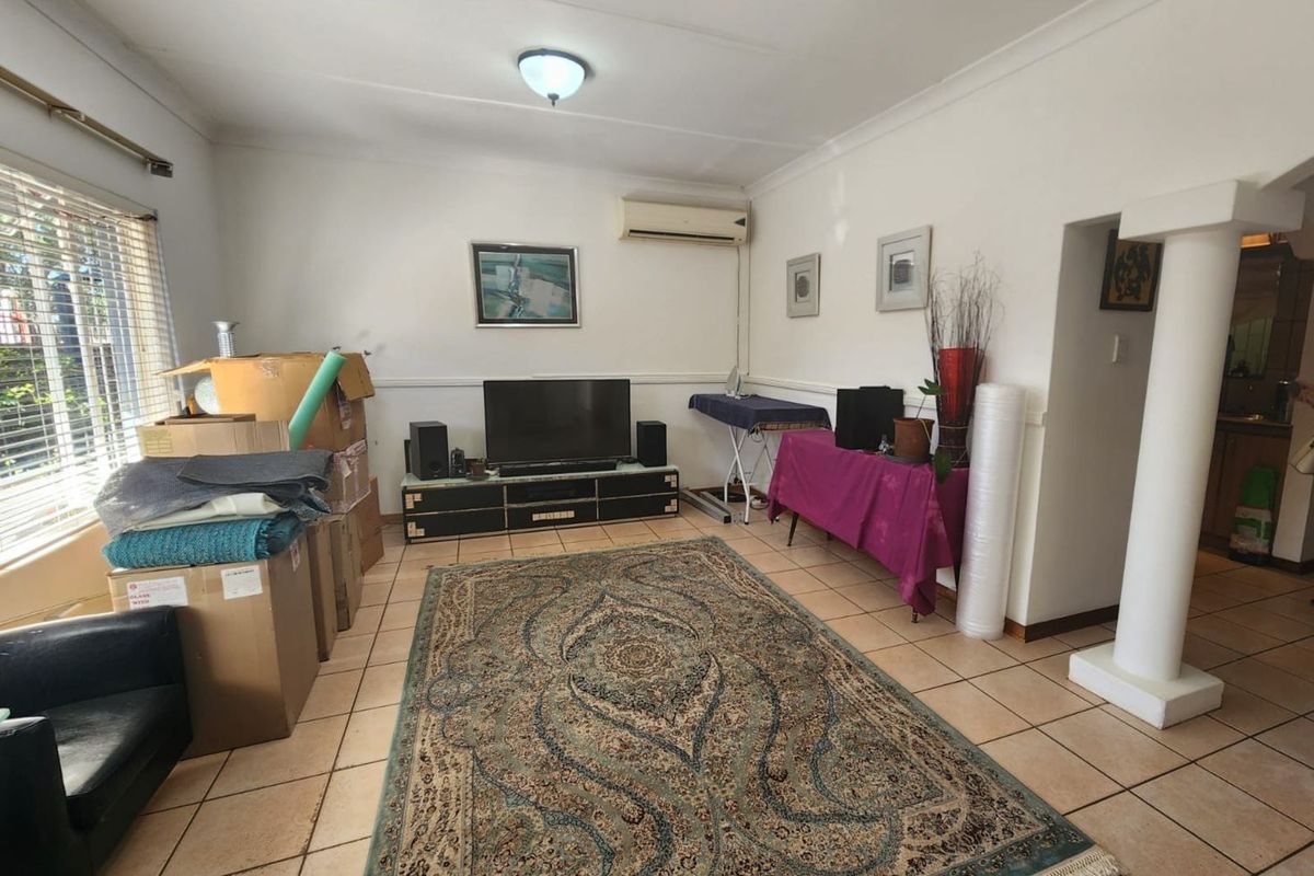 House For Sale in Hadison Park - Photo 2