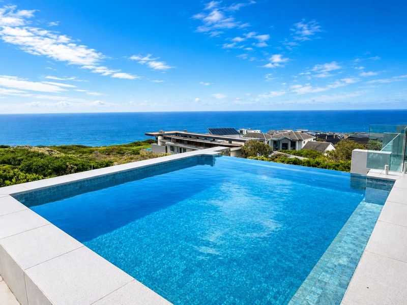 House For Sale in Pinnacle Point Golf Estate - Photo 2
