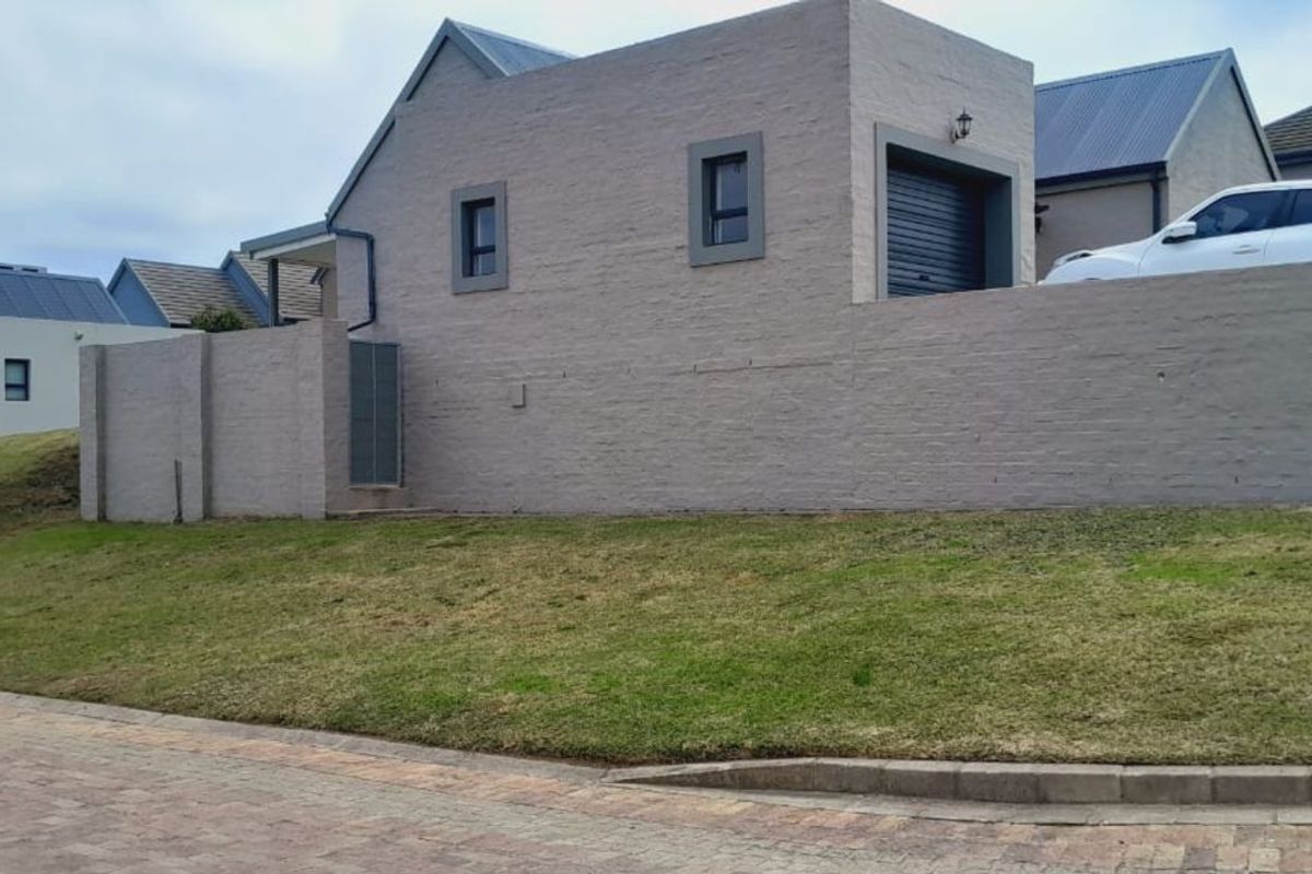 House For Sale in Blue Mountain Village - Photo 5