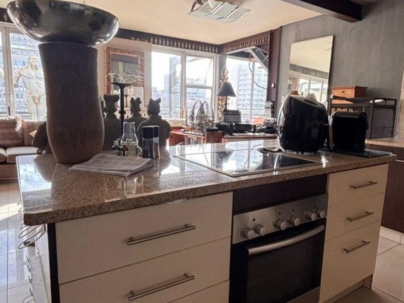 Apartment To Rent in Braamfontein - Photo 8