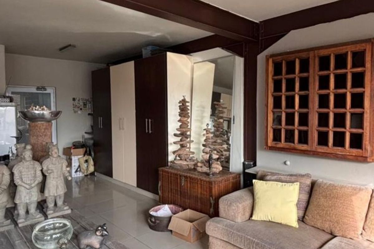 Apartment To Rent in Braamfontein - Photo 4