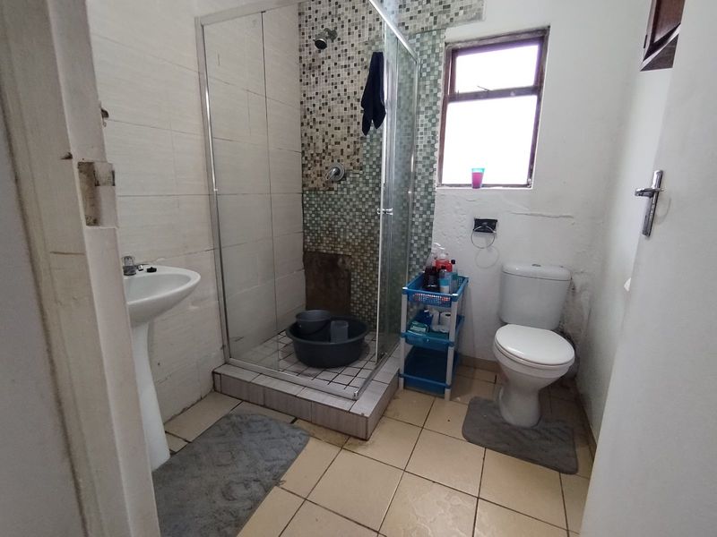 House For Sale in Highlands Estate - Photo 5