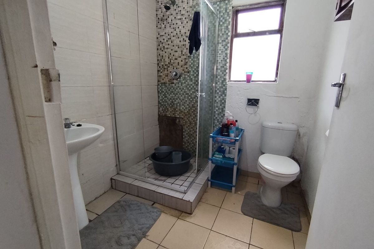 House For Sale in Highlands Estate - Photo 5