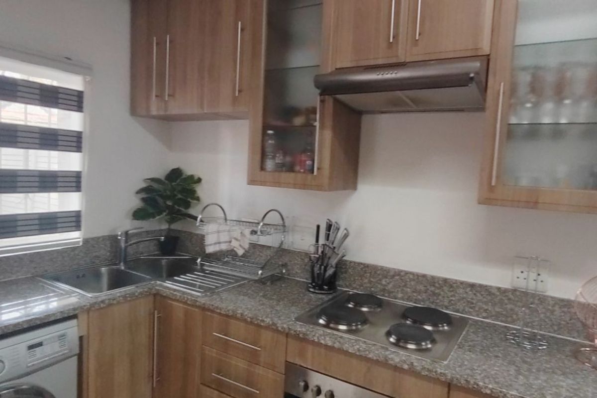 House For Sale in Westdene - Photo 4