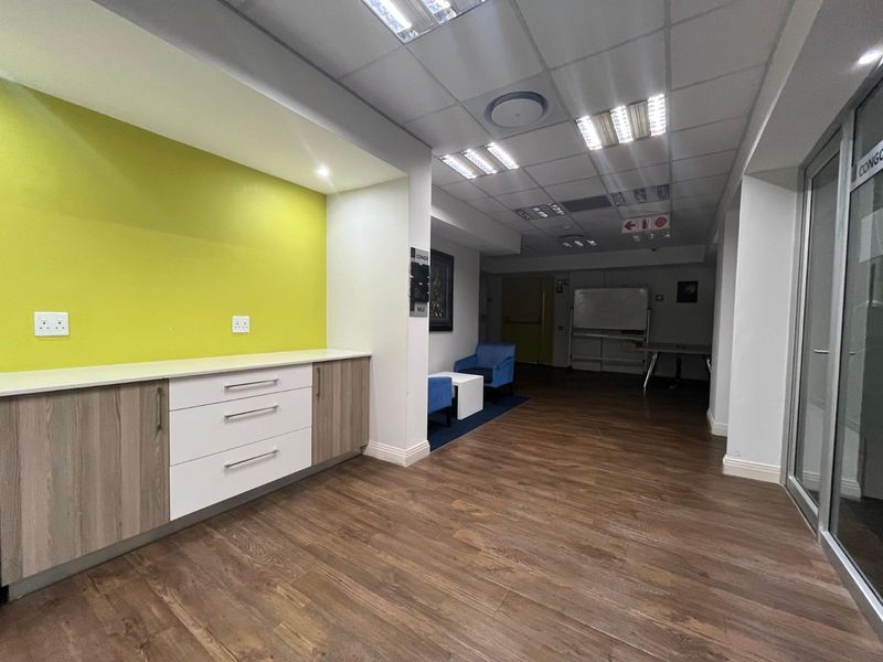 Office To Rent in Lynnwood Manor - Photo 8
