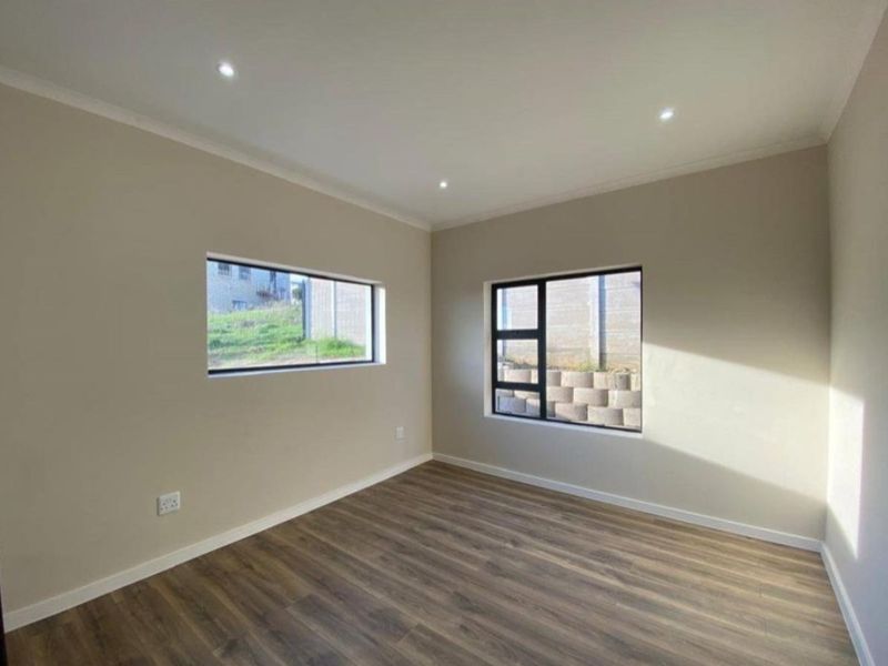 House For Sale in Dana Bay - Photo 10