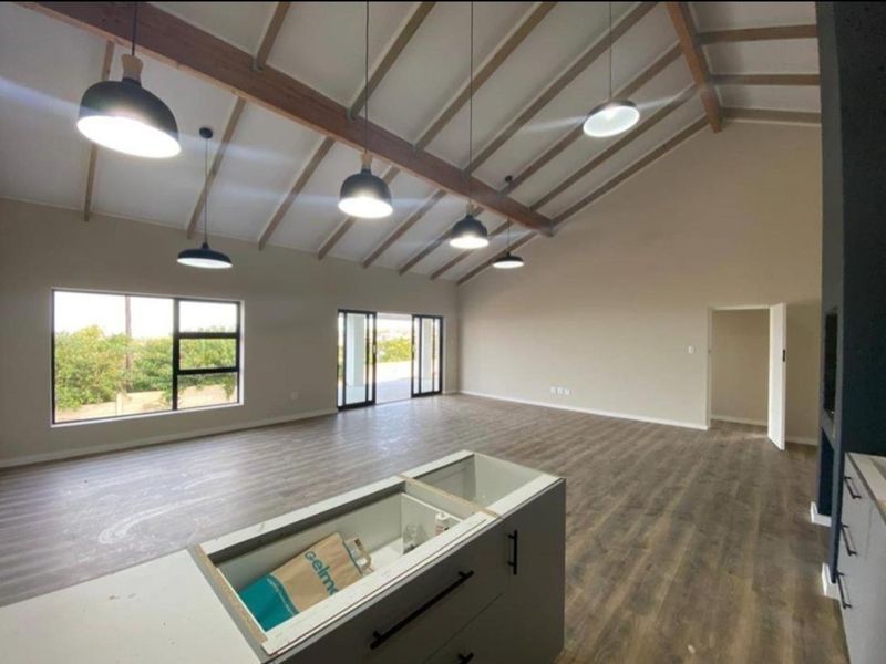 House For Sale in Dana Bay - Photo 7
