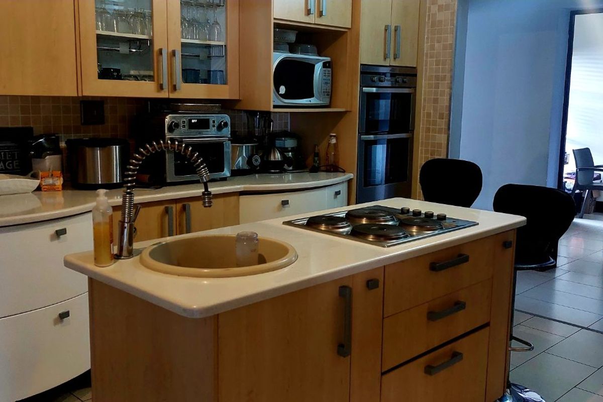 House For Sale in Bendor - Photo 3