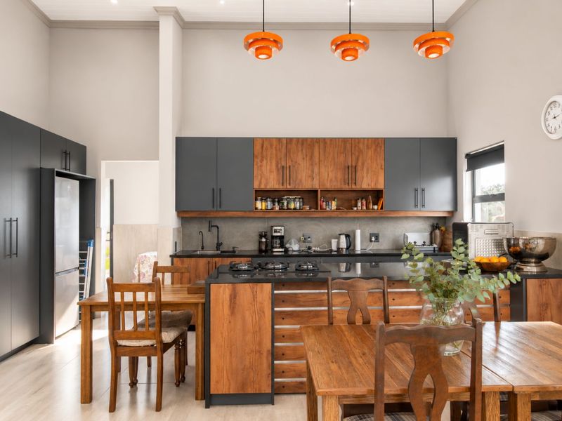 House For Sale in Outeniquasbosch - Photo 4