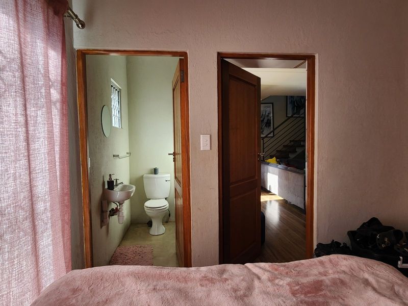 Townhouse For Sale in Bendor - Photo 6