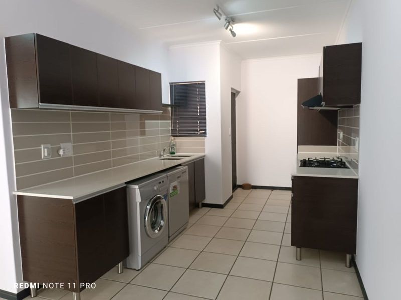 Apartment For Sale in Greenstone Gate - Photo 9