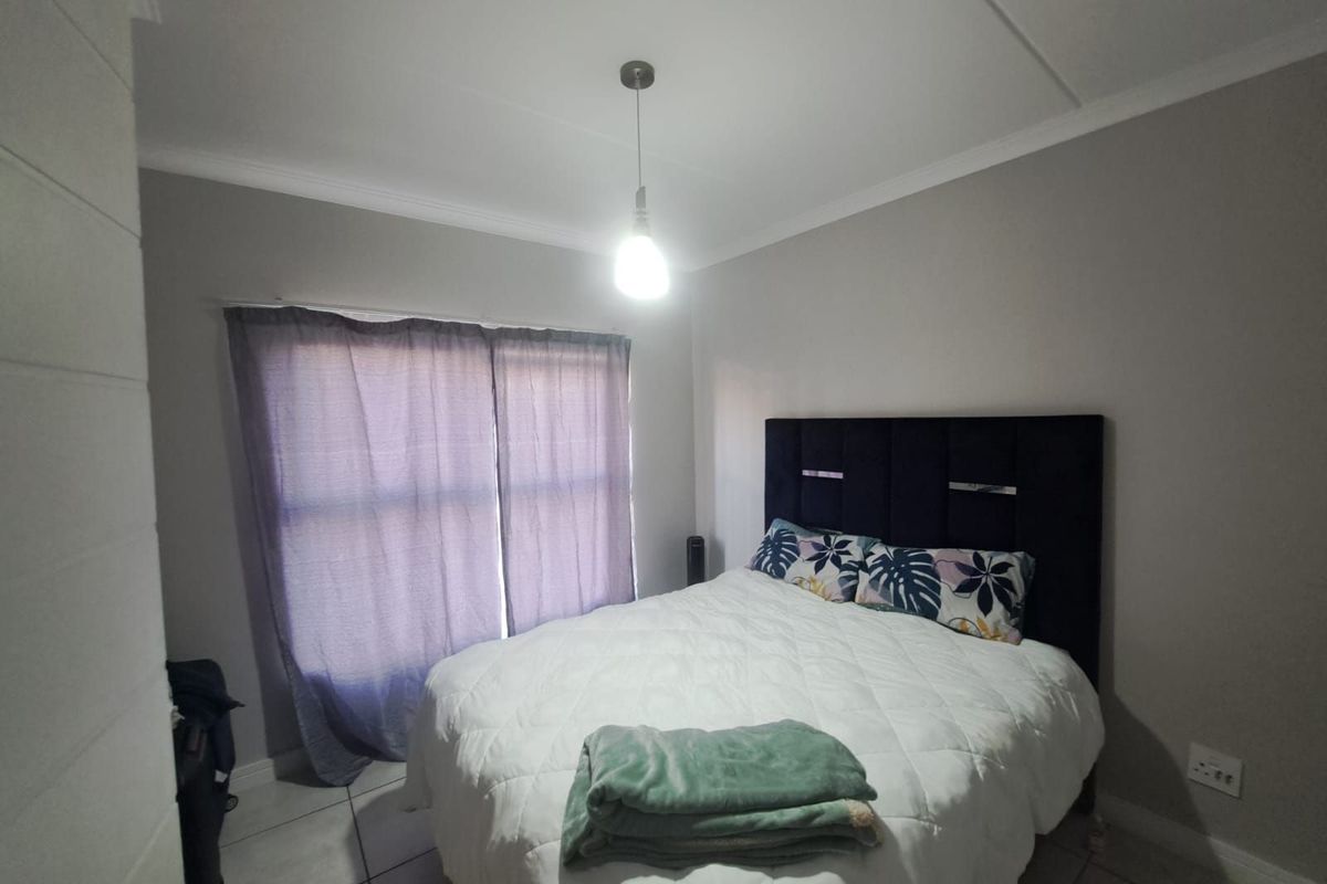 Apartment For Sale in Silver Lakes - Photo 5