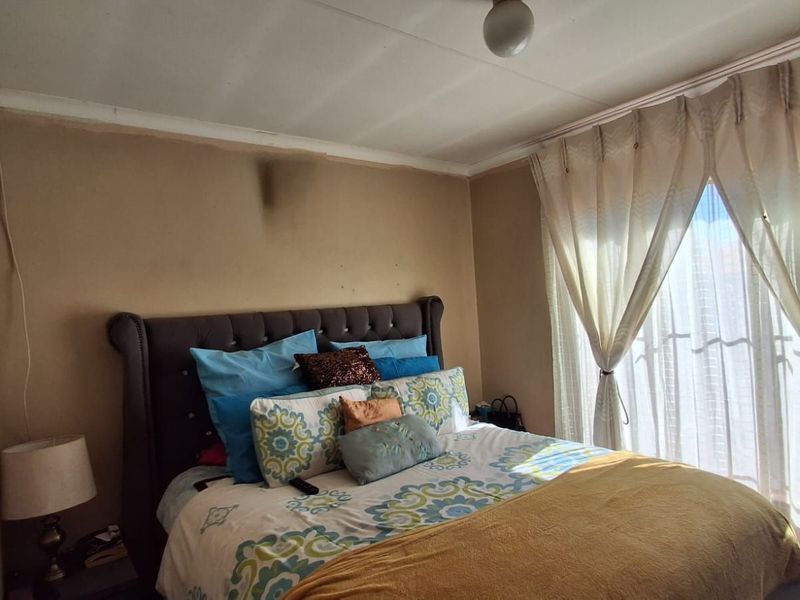 House For Sale in Soshanguve Ext - Photo 10