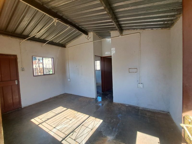 House For Sale in Mamelodi East - Photo 1