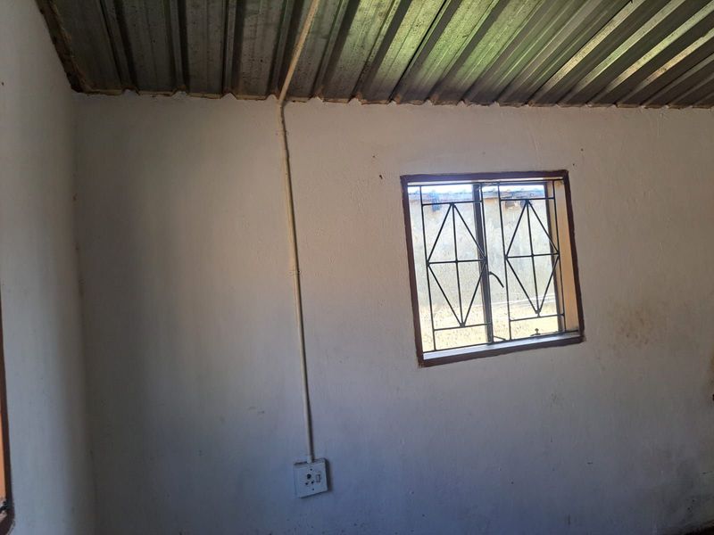 House For Sale in Mamelodi East - Photo 5