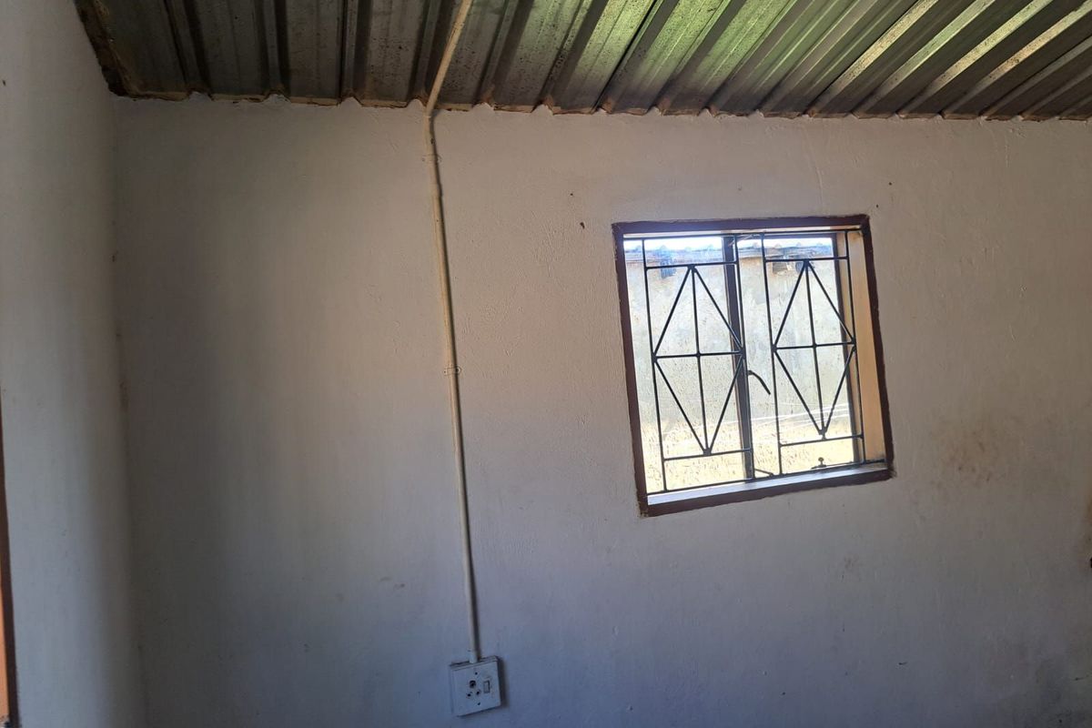 House For Sale in Mamelodi East - Photo 5