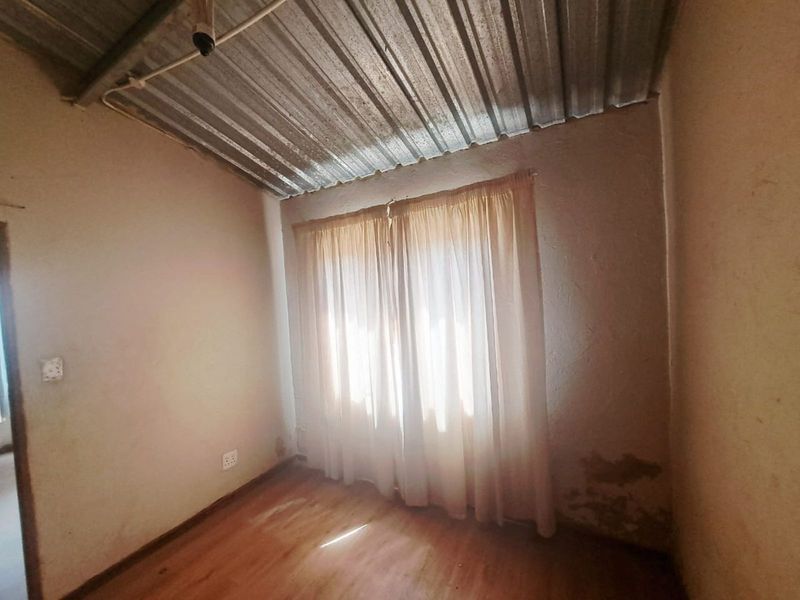 House For Sale in Mamelodi East - Photo 9