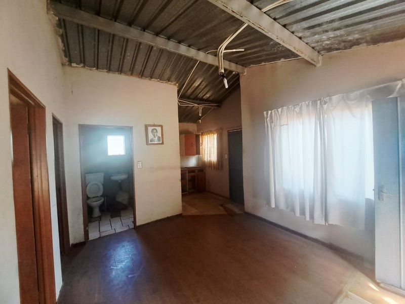 House For Sale in Mamelodi East - Photo 5