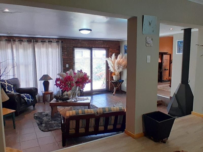 House For Sale in Levallia - Photo 10