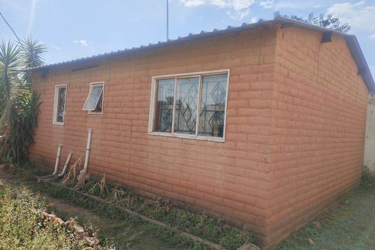 House For Sale in Mamelodi East - Photo 5