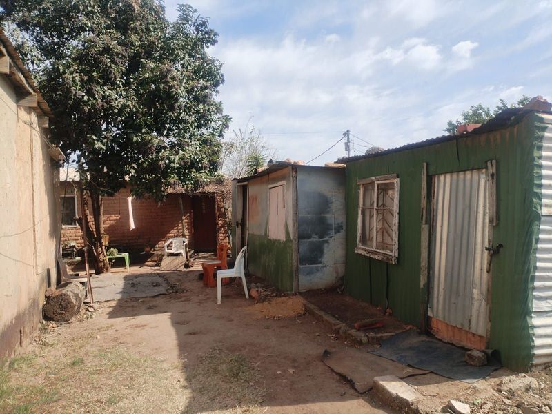 House For Sale in Mamelodi East - Photo 2