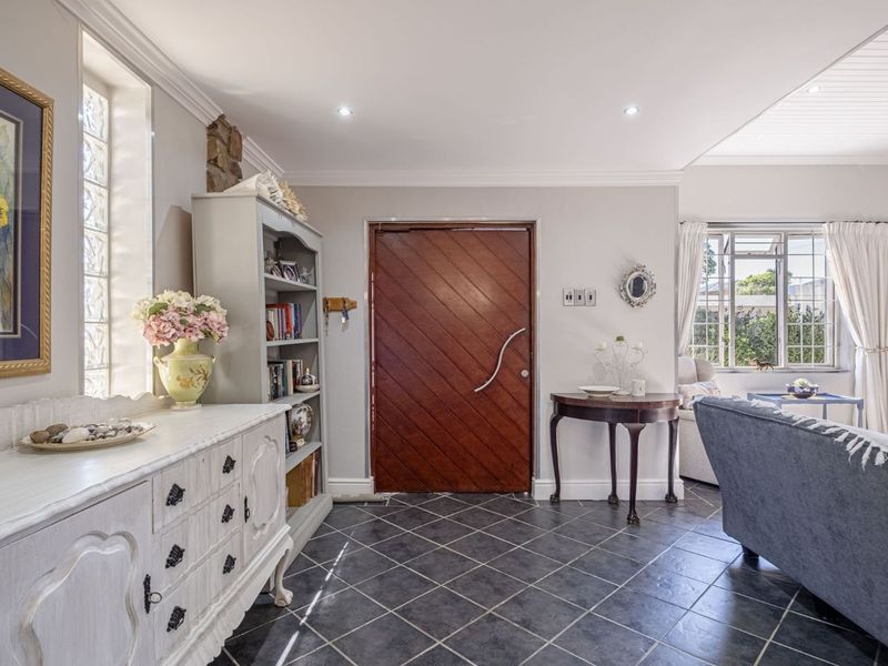 House For Sale in Glenhurd - Photo 7