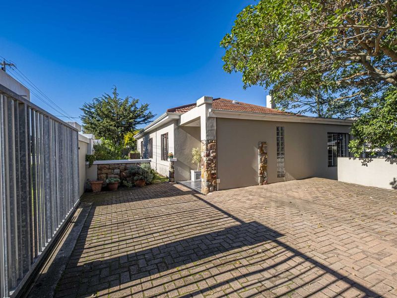 House For Sale in Glenhurd - Photo 4