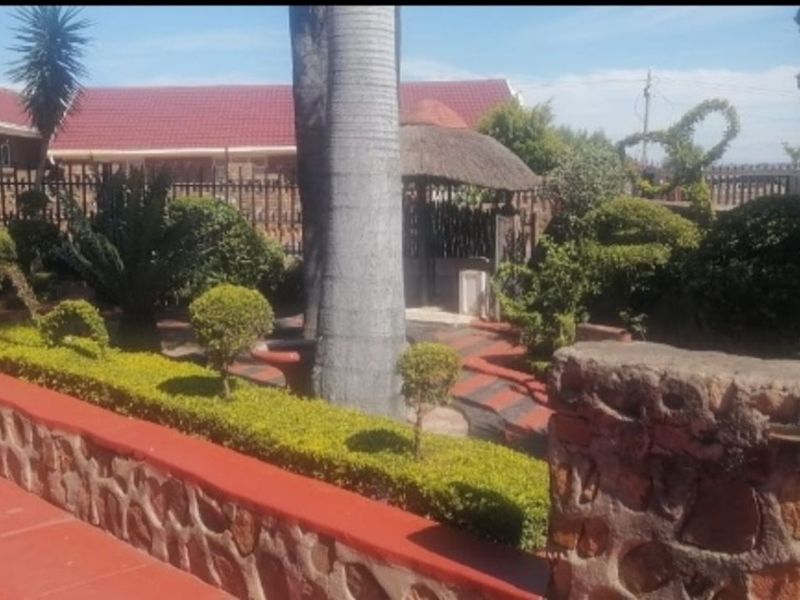 House For Sale in Soshanguve Ext - Photo 1