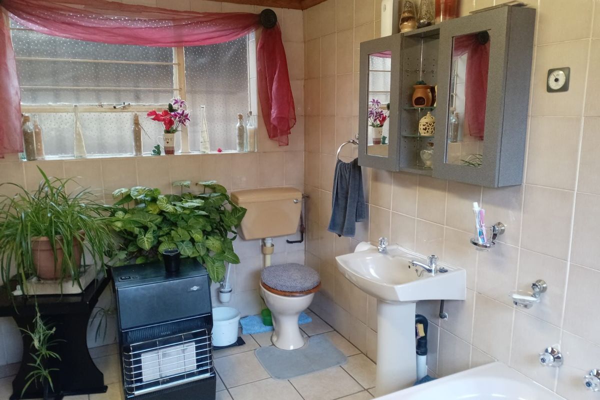House For Sale in Hamberg - Photo 5