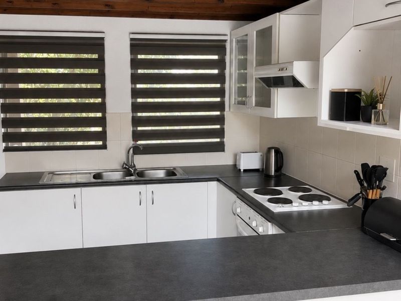 Apartment For Sale in Sunninghill - Photo 2