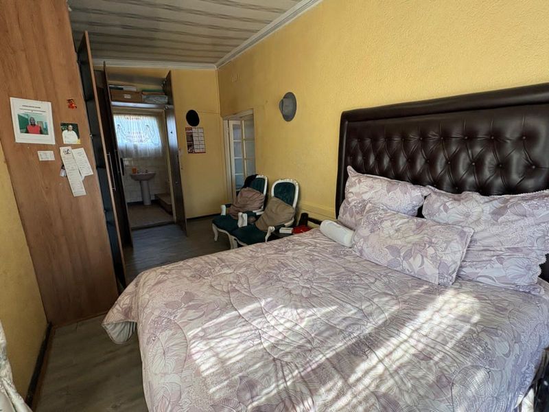 House For Sale in Utility - Photo 8