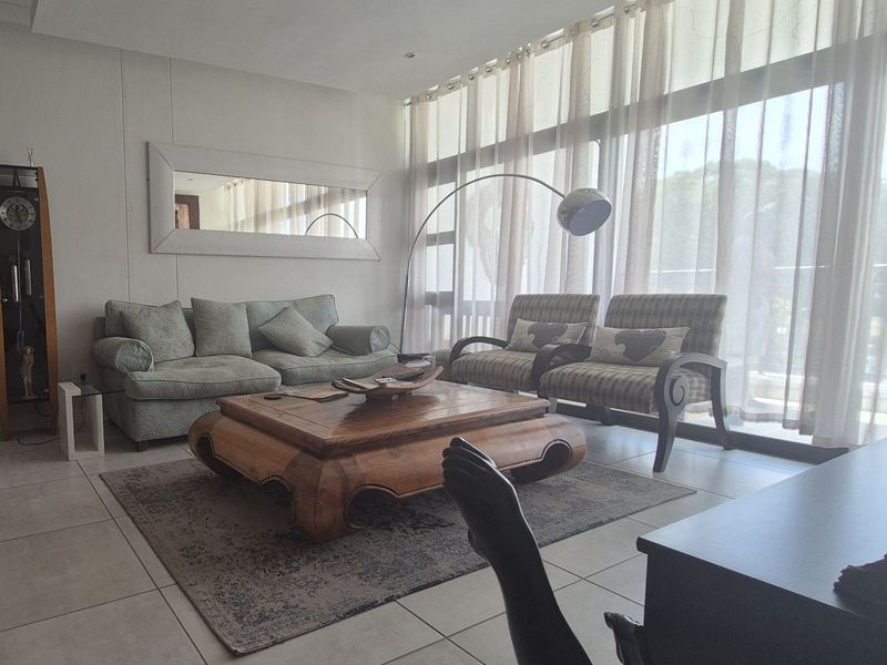 Apartment To Rent in Paardevlei - Photo 7