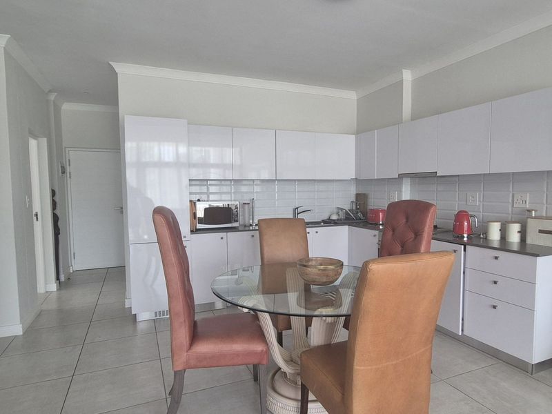 Apartment To Rent in Paardevlei - Photo 10