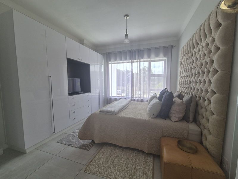 Apartment To Rent in Paardevlei - Photo 2