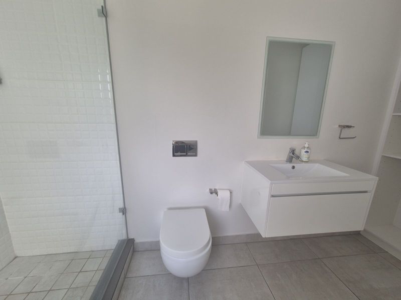 Apartment To Rent in Paardevlei - Photo 3