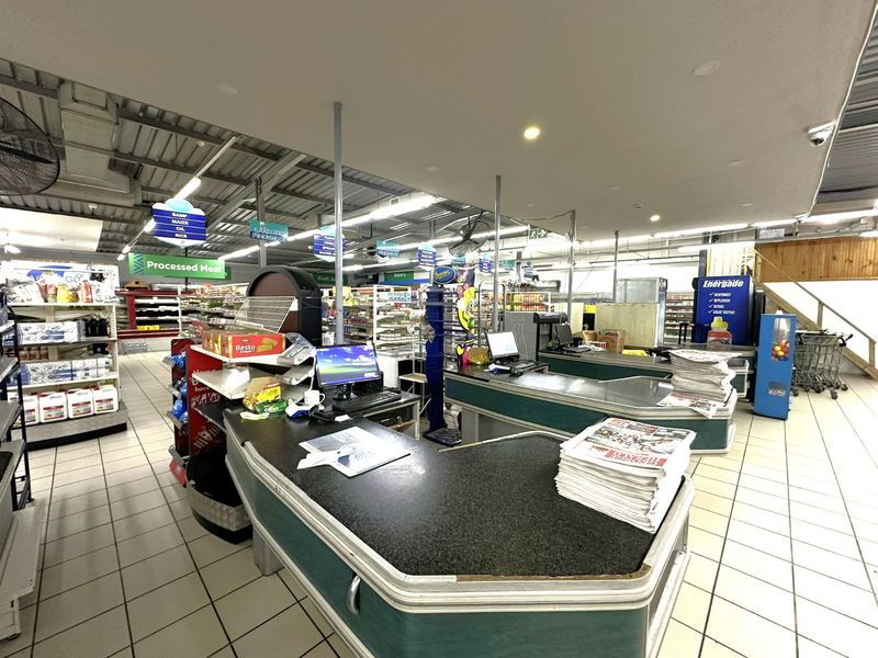 Retail For Sale in Blanco - Photo 1