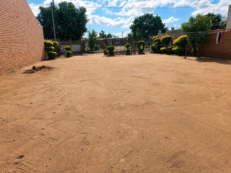House For Sale in Mankweng - Photo 1