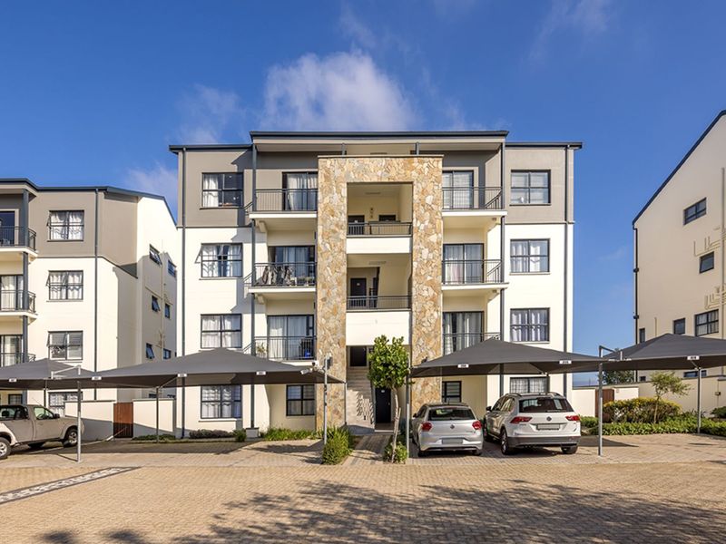 Apartment For Sale in Sandown - Photo 1