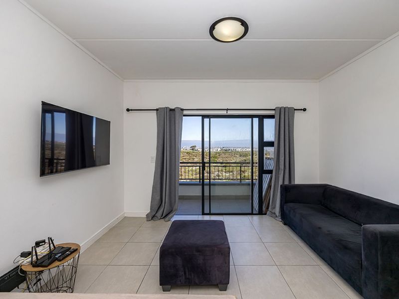 Apartment For Sale in Sandown - Photo 3