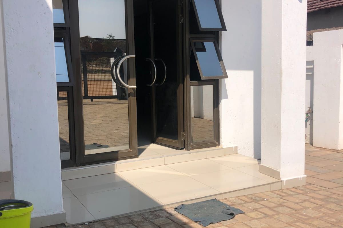 House For Sale in Hammanskraal Central - Photo 4