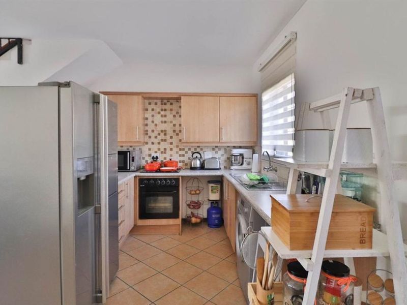 Townhouse For Sale in Carlswald - Photo 5