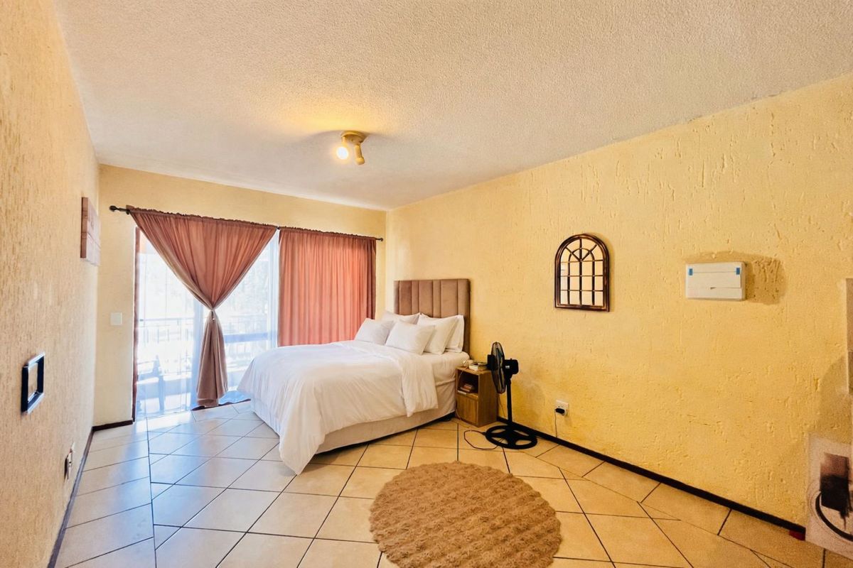 Apartment For Sale in Lonehill - Photo 3